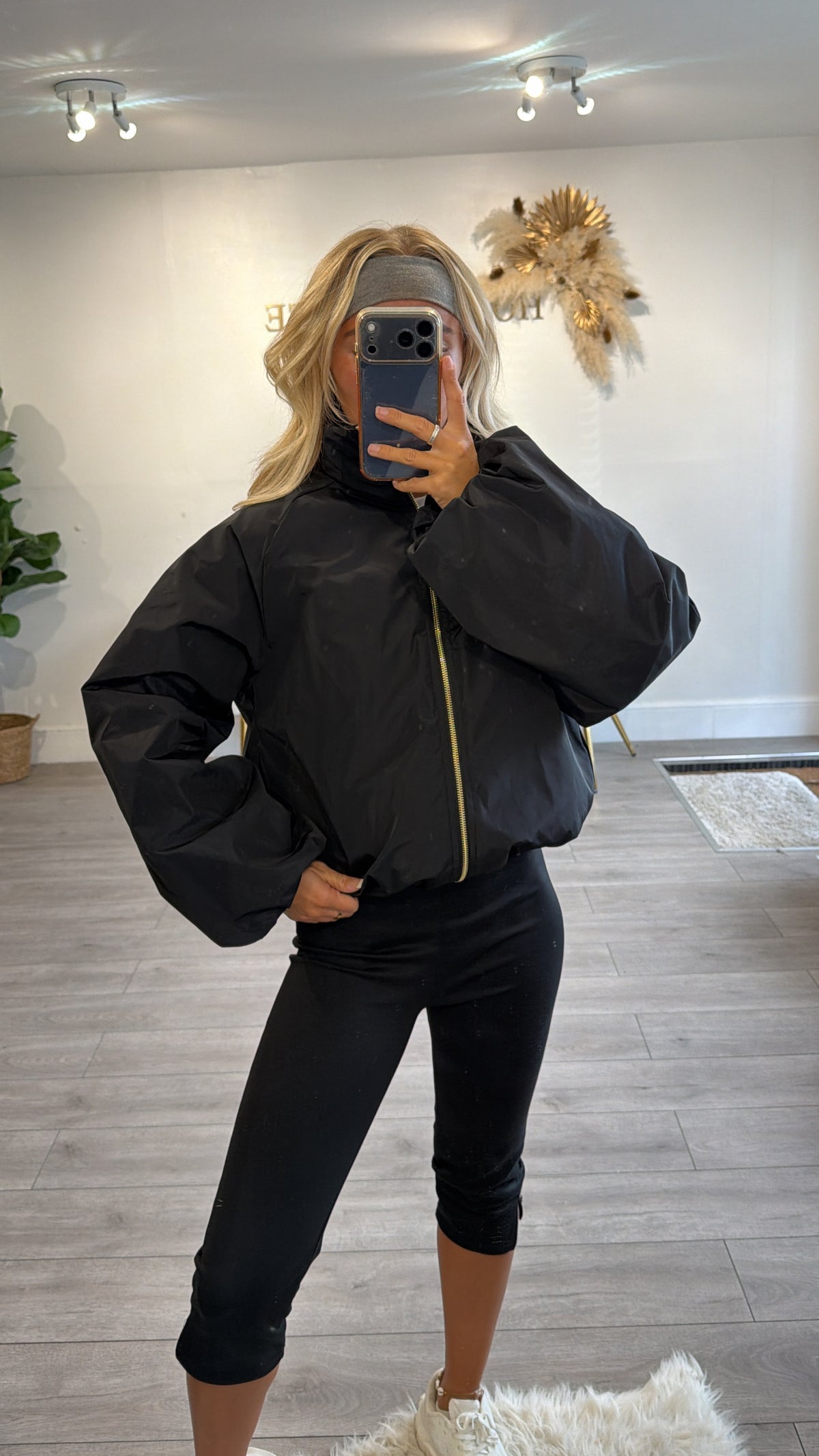 Gold zip up puffer bomber jacket black
