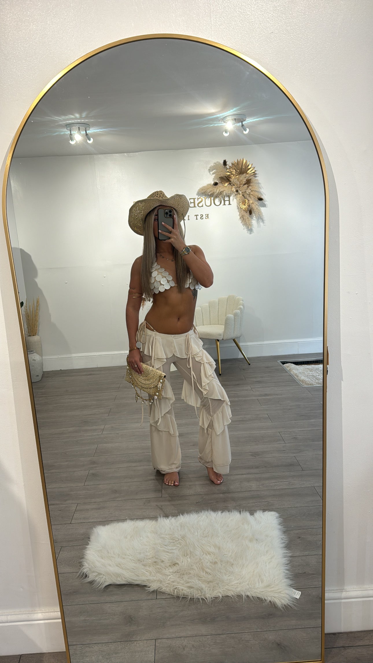 The ruffle side frill trousers