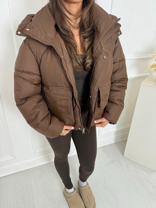 The ‘ALASKA’ brown puffer jacket pre order