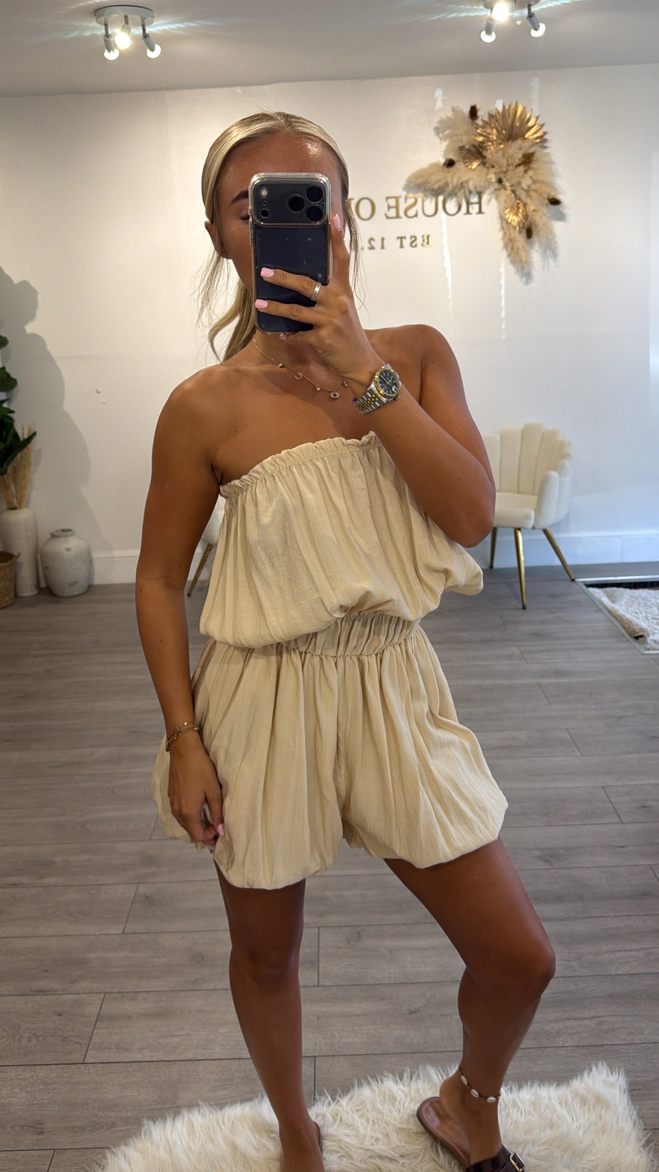 Strapless playsuit beige