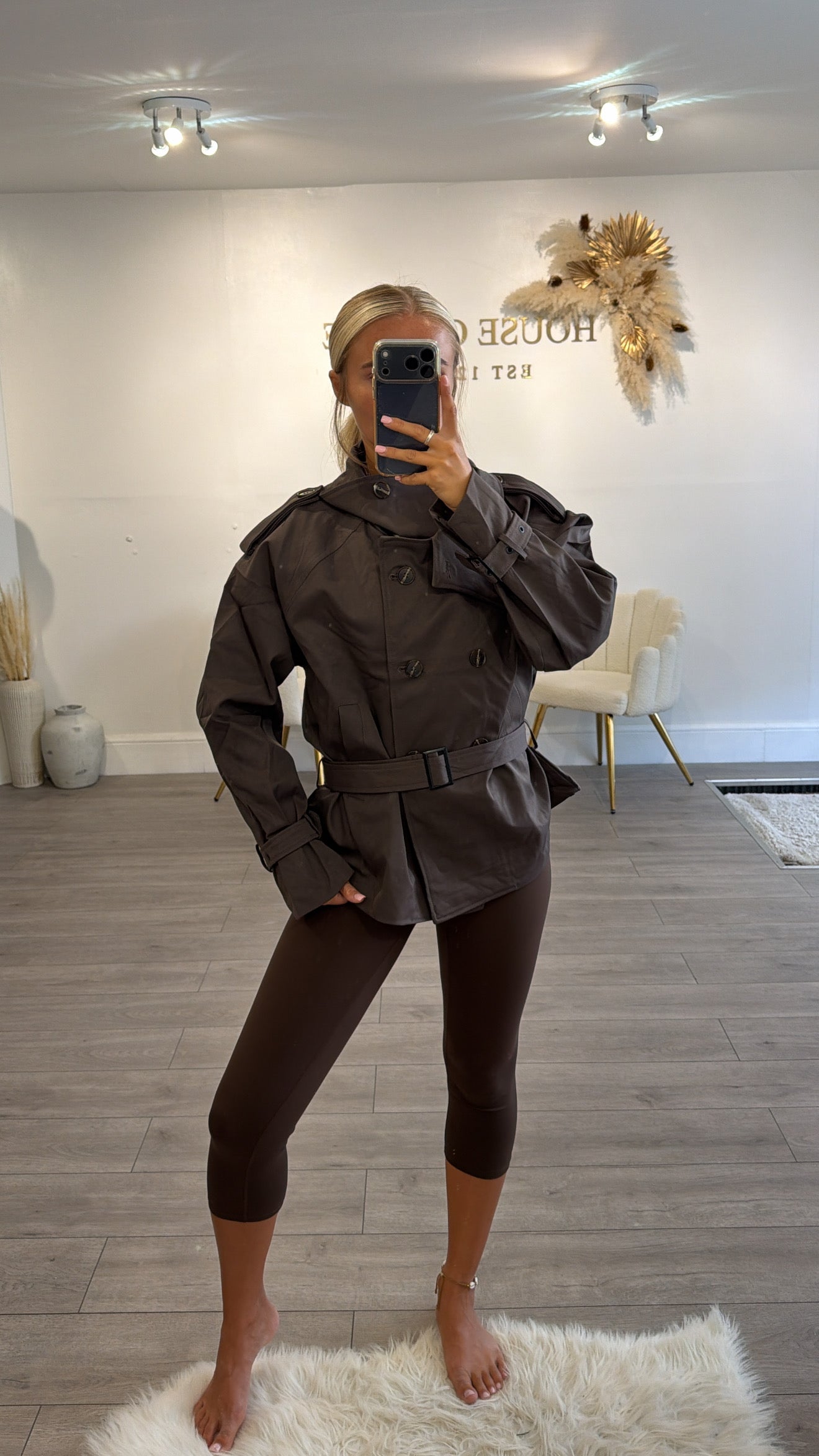Cropped trench coat brown