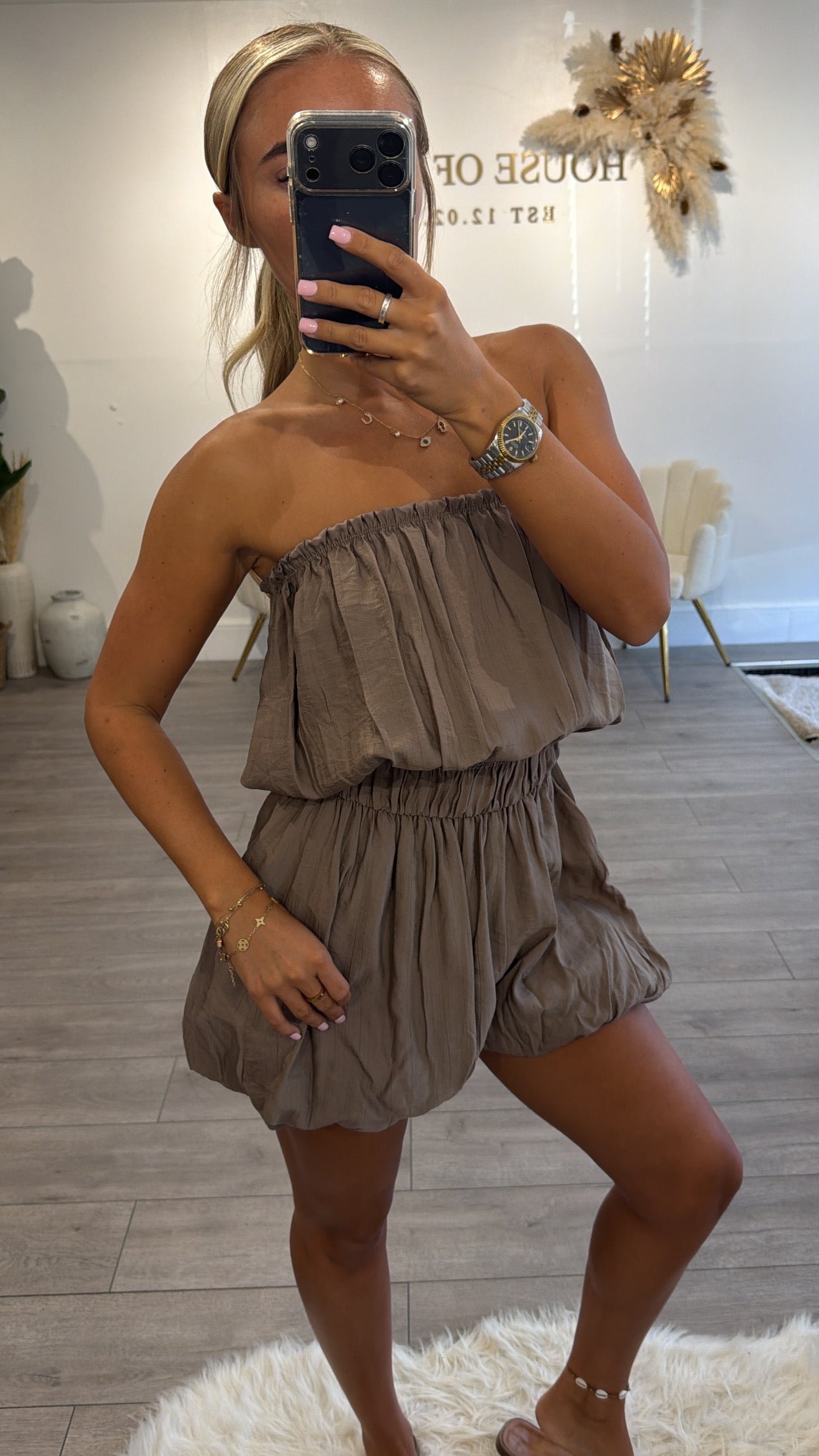 Strapless playsuit taupe