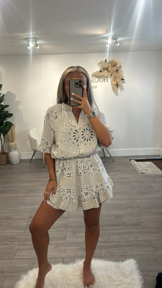 Pattern playsuit beige