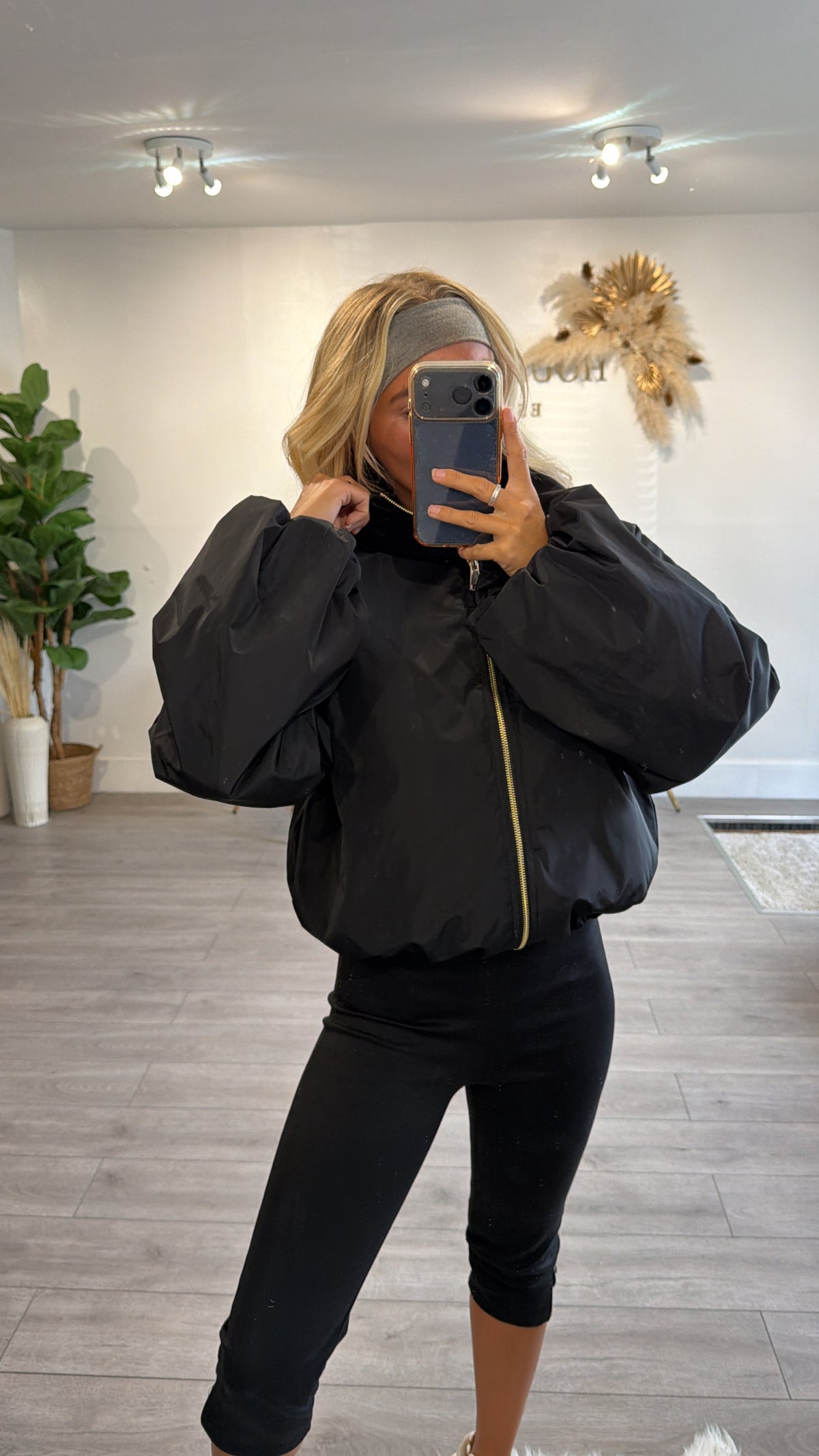 Gold zip up puffer bomber jacket black