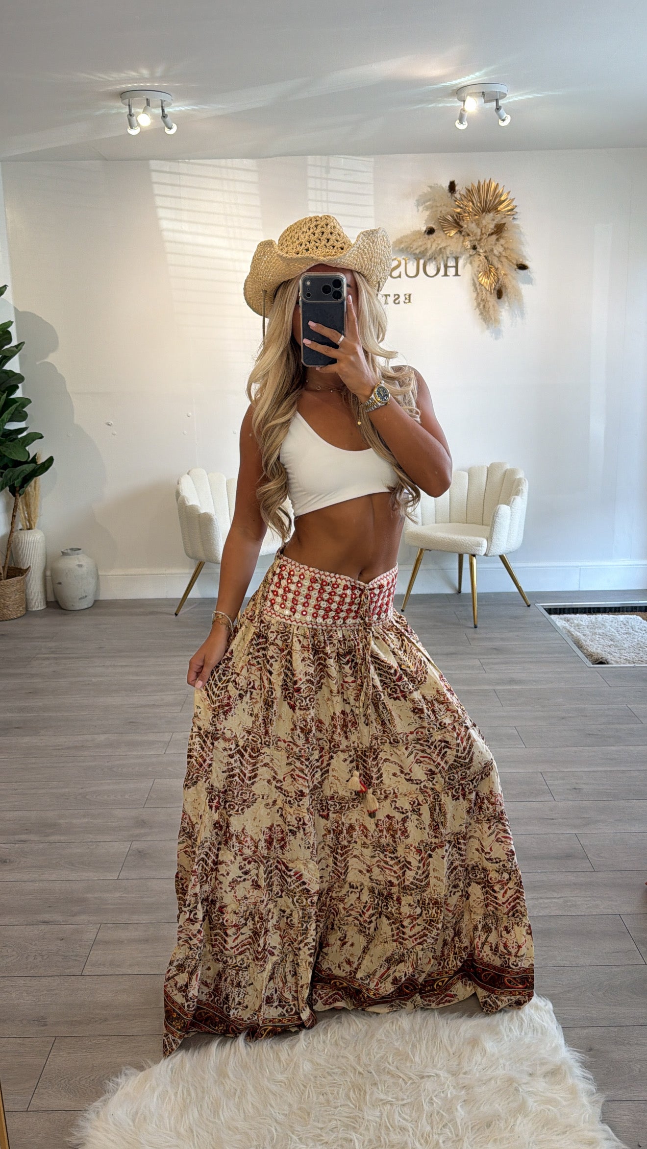 Our boho pattern ruffle skirt beige