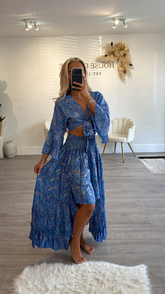 Tie up crop top and ruffle skirt coord set blue