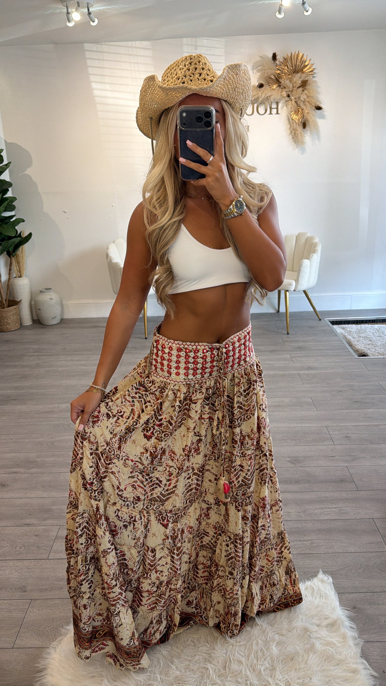 Our boho pattern ruffle skirt beige