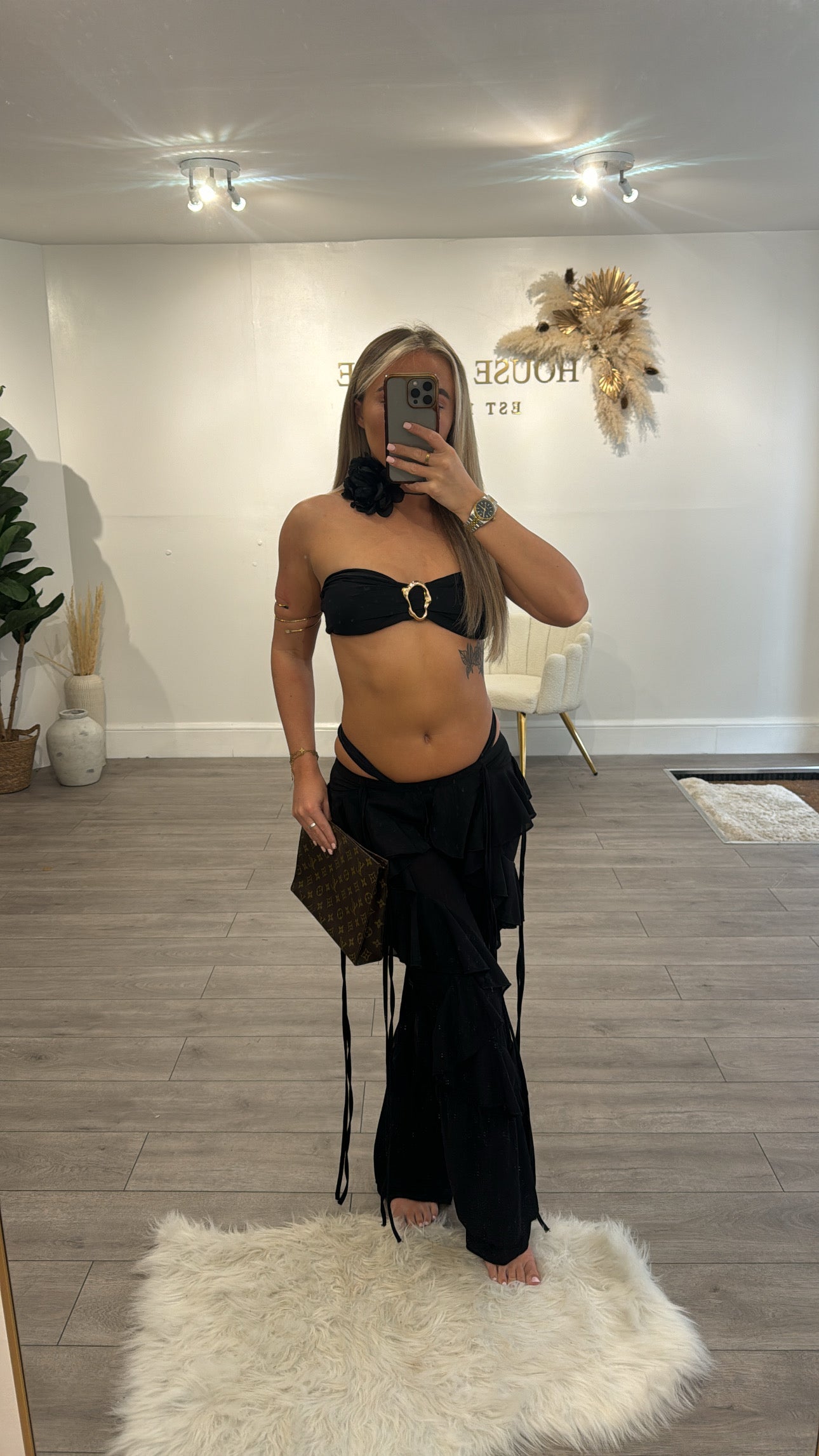 The ruffle side frill trousers