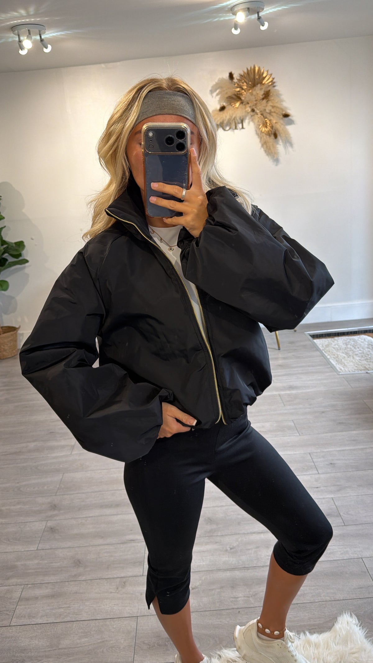 Gold zip up puffer bomber jacket black