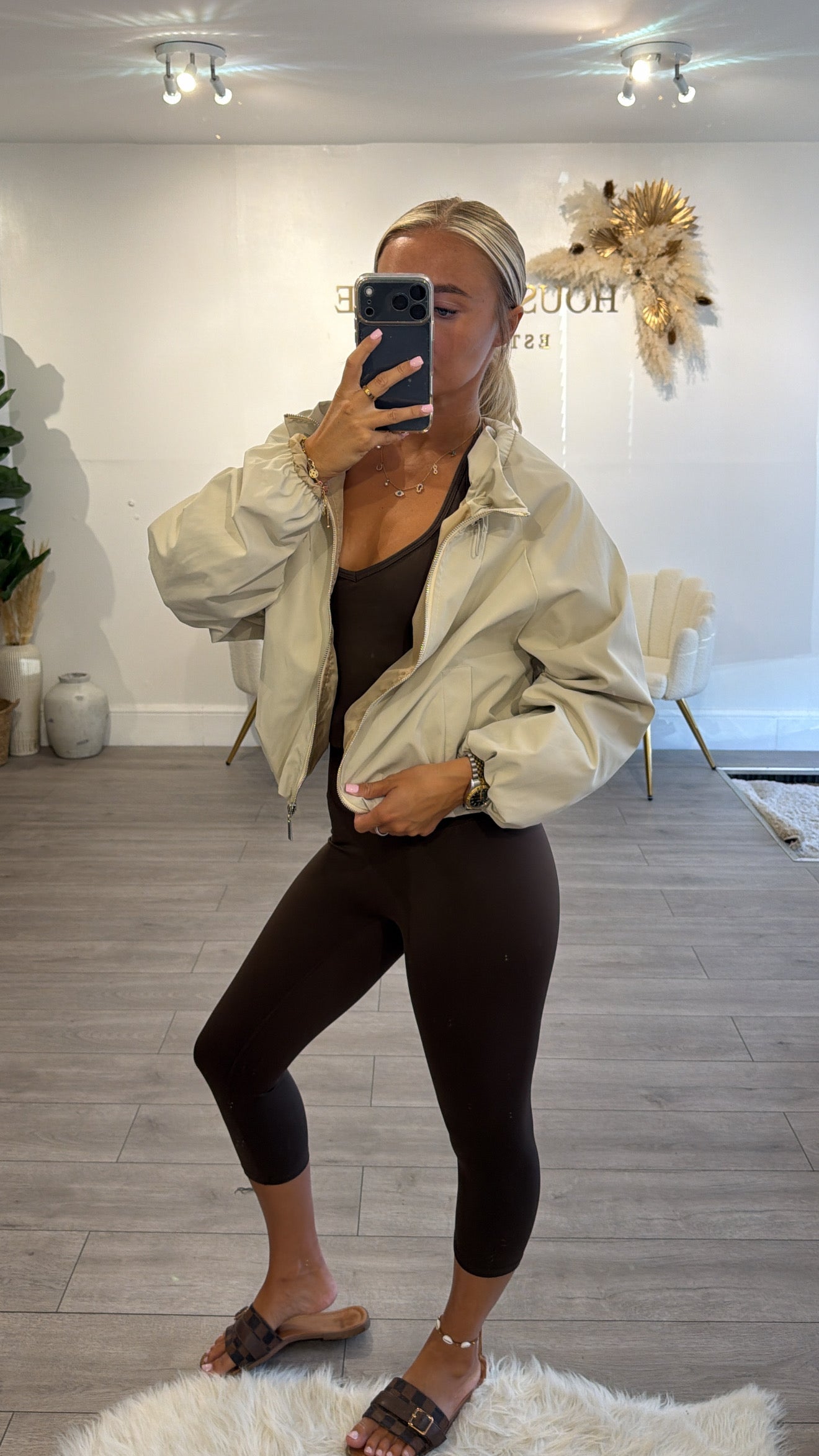 Cinched windbreaker style jacket beige